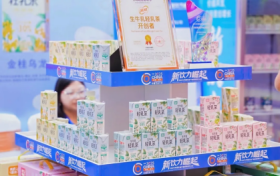 用生牛乳升级轻乳茶，树立品类新标杆，米禄获尚普认证“生牛乳轻乳茶开创者”